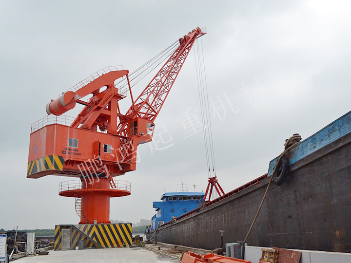 HGQ25t-30m 固定式碼頭起重機(jī)